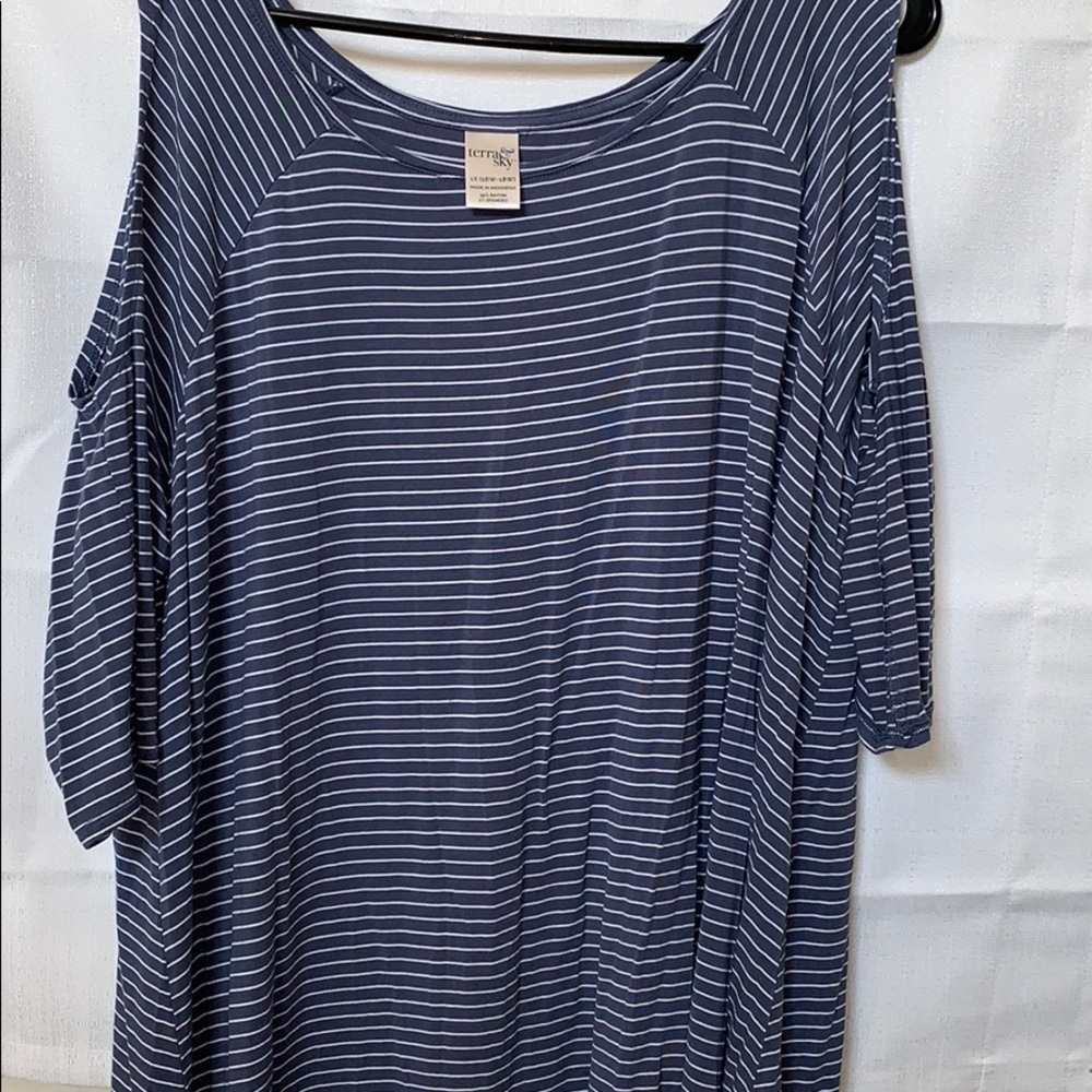 Plus size cold shoulder top